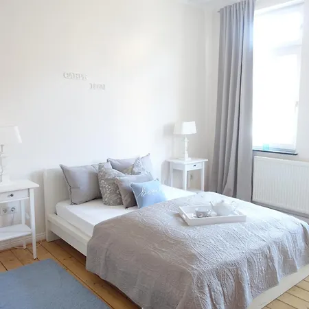 Char Mit 3 Sep Schlafzimmer * Bremen