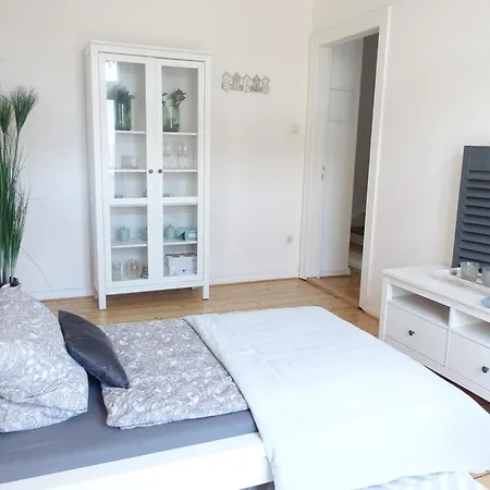 Char Mit 3 Sep Schlafzimmer